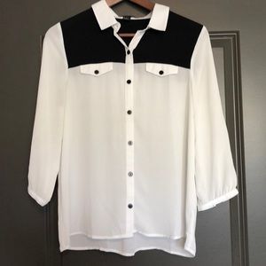 Forever 21 Women’s Sheer Shirt White&Black Size S